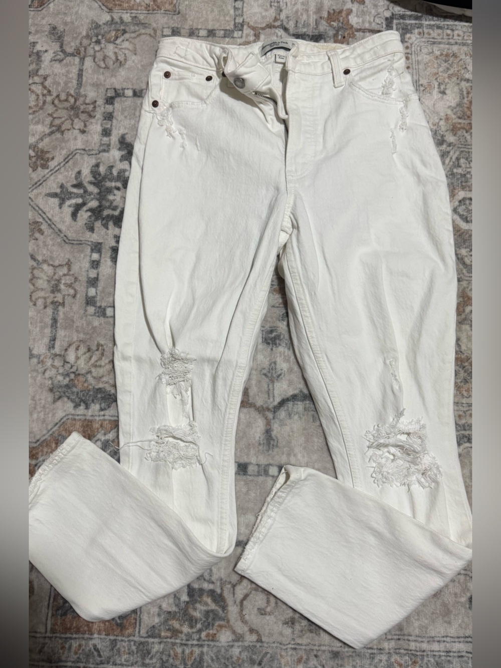 Abercrombie Curve Love The Skinny High Rise White Distressed Jeans Size 26